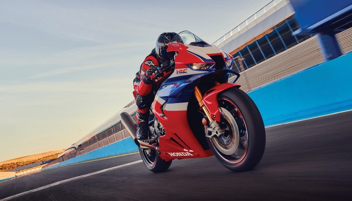 cbr1000rr-r-sp-product-page-zig-zag-img1-1400x800-01
