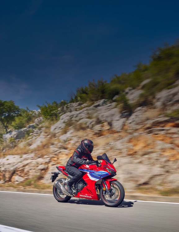 Aggresive New Supersport Style Aggresive New Supersport Style