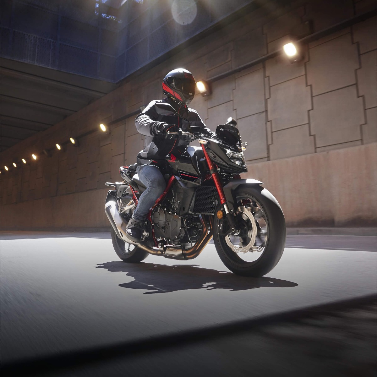 Naked Honda_Motorcycle_Product_Category_Banners_Square_Naked_2000_x_2000