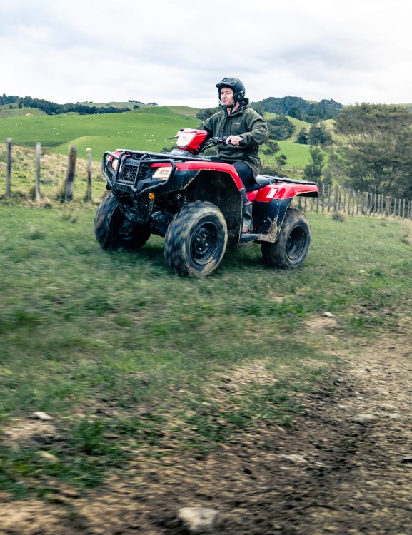 TRX520FM2 trx520fm2-product-page-hero-mobile-1600x2080-v3