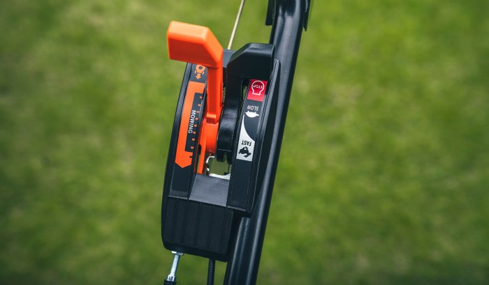 Hydrostatic gearbox with cruise control